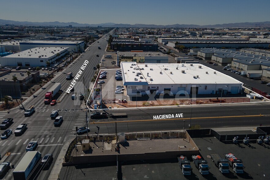 5325 S Valley View Blvd, Las Vegas, NV à louer - Aérien – Image 2 sur 9