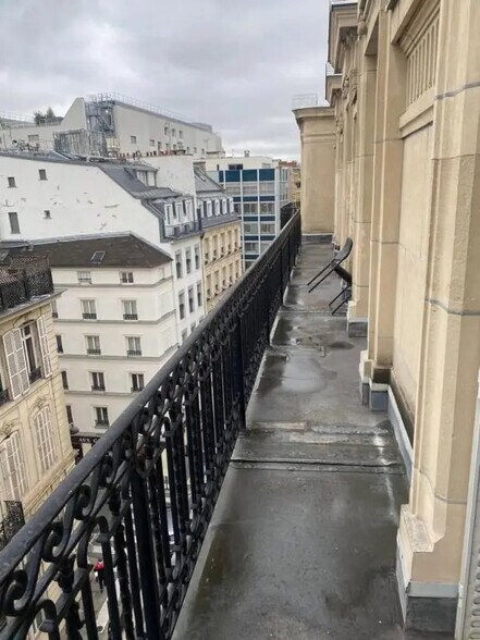 Bureau dans Paris à louer - Photo de l’immeuble – Image 2 sur 28