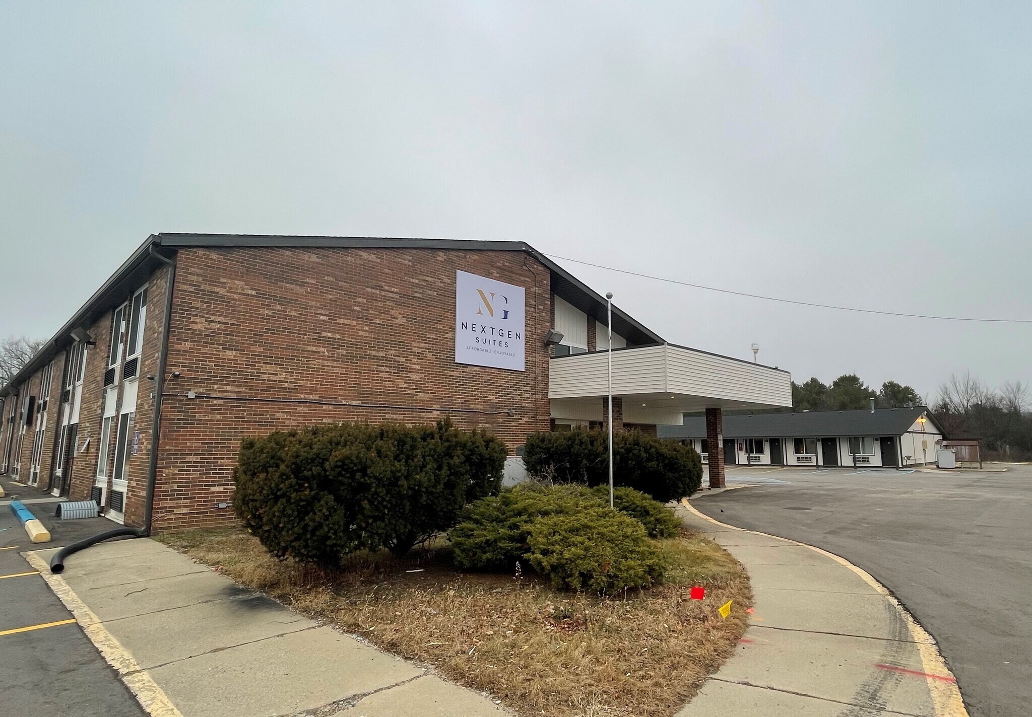 4380 W Pierson Rd, Flint, MI à vendre Photo principale– Image 1 sur 11