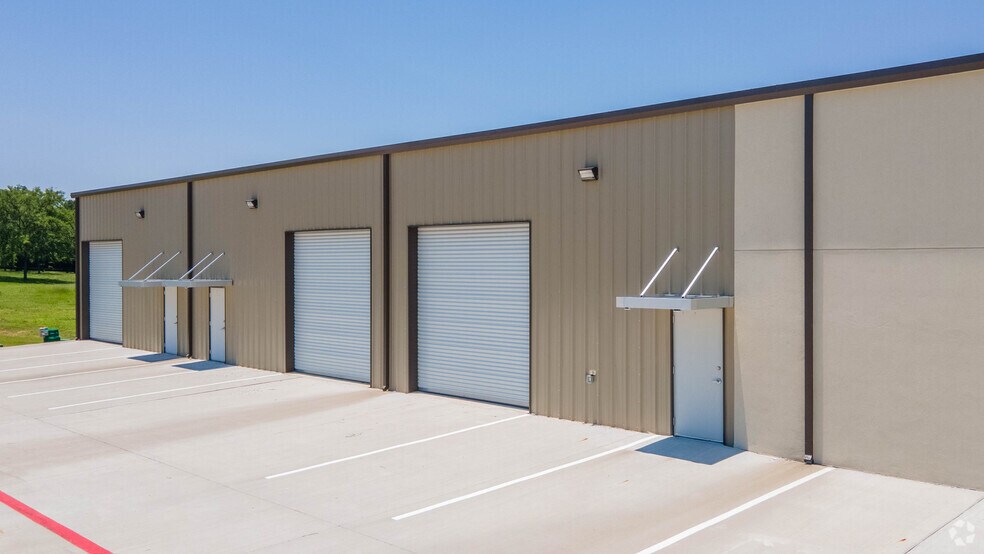12335 FM 1097 W, Willis, TX à louer - Photo de l’immeuble – Image 2 sur 7
