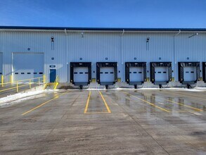 1000 7th Street NE, West Fargo, ND à louer Photo intérieure– Image 2 sur 3