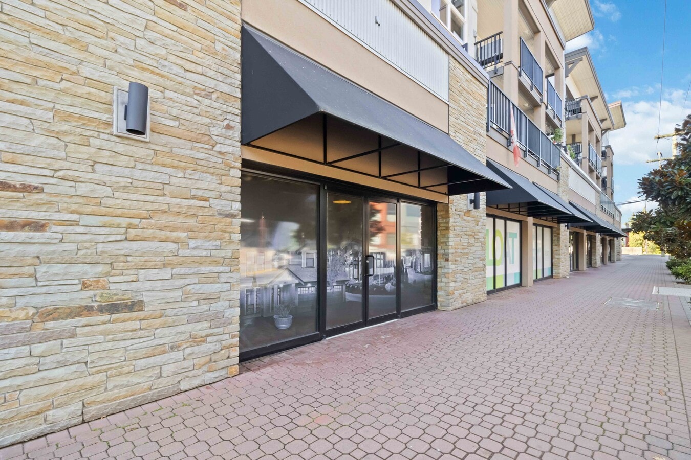 2871 Jacklin Rd, Langford, BC V9B 5R8 - Lot 102 - - Photo intérieure - Image 1 of 18