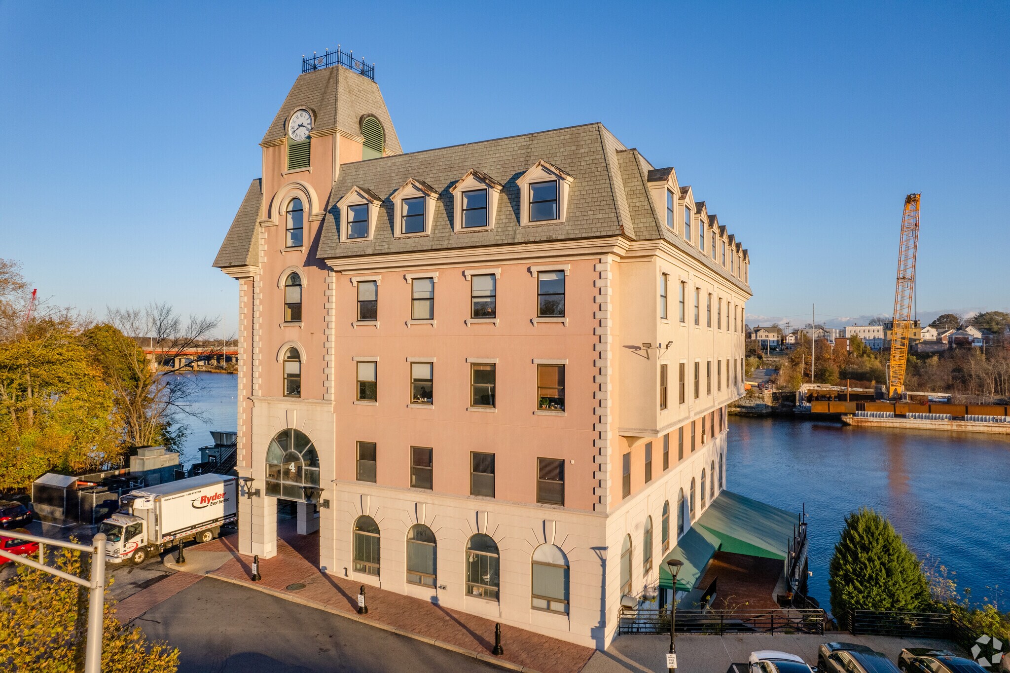 4 Richmond Sq, Providence, RI à louer Photo principale– Image 1 sur 10