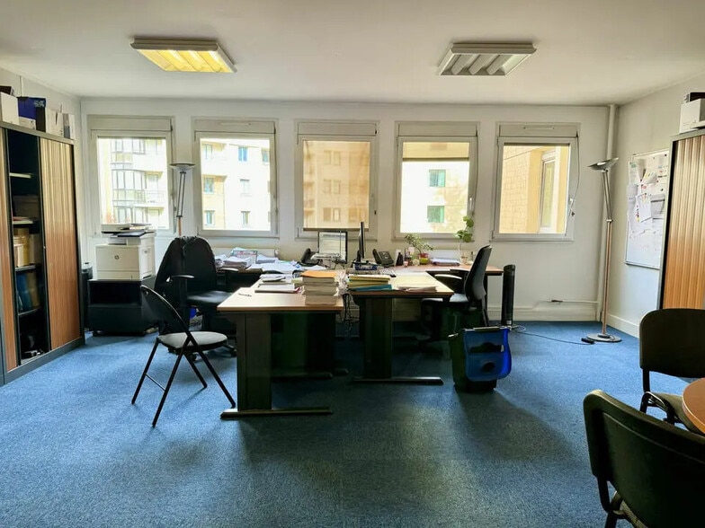 Bureau dans Paris à louer - Photo de l’immeuble – Image 3 sur 12
