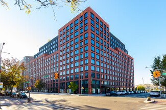 Plus de détails pour 40 Bruckner Blvd, Bronx, NY - Bureau/Médical, Local commercial à louer