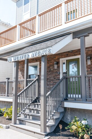 Plus de détails pour 28 Weaver Ave, Newport, RI - Hôtellerie à vendre