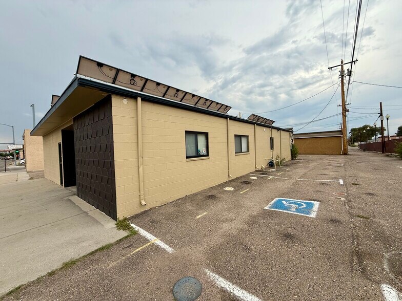 609 N Grand Ave, Pueblo, CO à vendre - Photo de l’immeuble – Image 2 sur 15