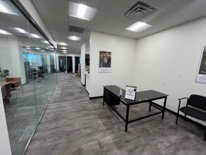 637 S 48th St, Tempe, AZ à louer Photo intérieure– Image 2 sur 5