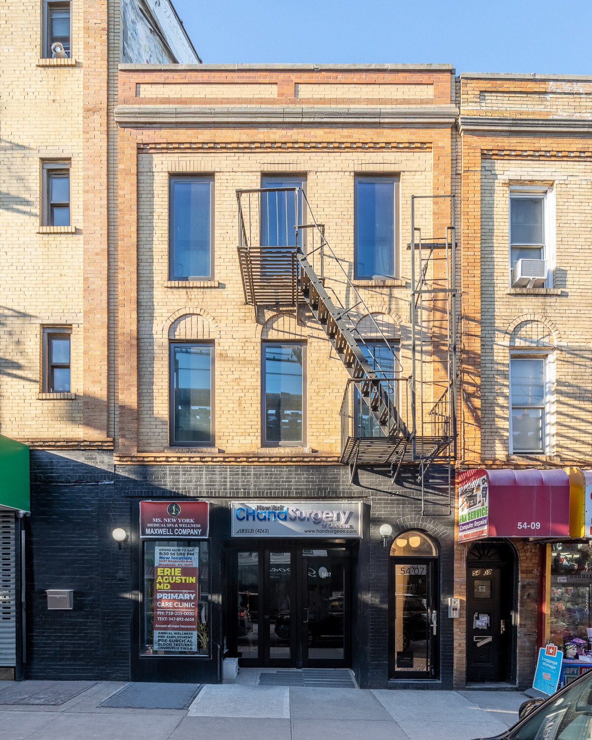 5407 Roosevelt Ave, Woodside, NY à vendre Photo de l’immeuble– Image 1 sur 22