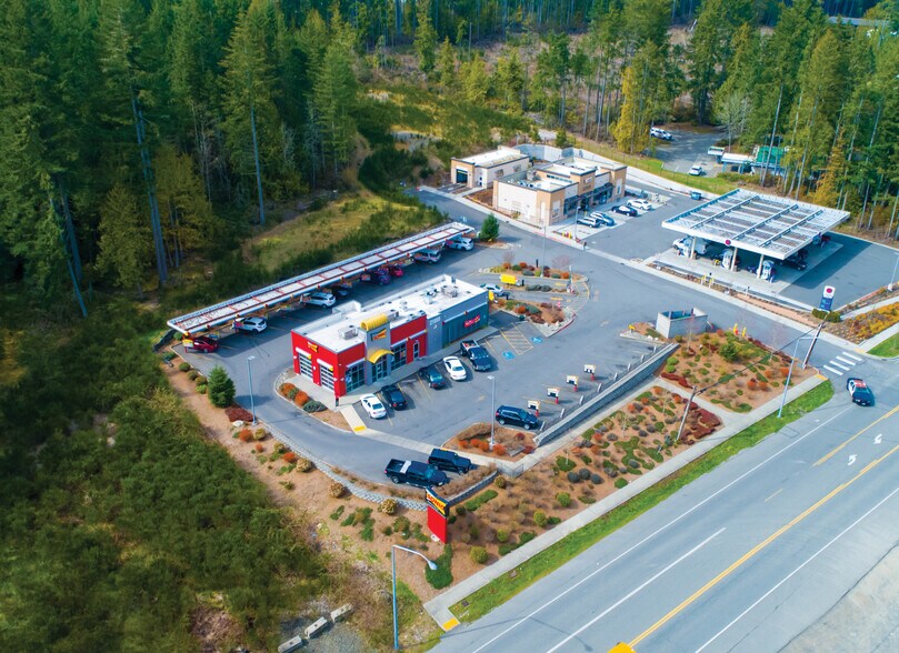 21895 Viking Way NW, Poulsbo, WA à louer - Photo de l’immeuble – Image 2 sur 4