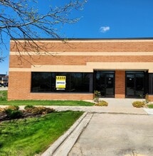 4610 S Biltmore Ln, Madison, WI à louer Photo de l’immeuble– Image 1 sur 2
