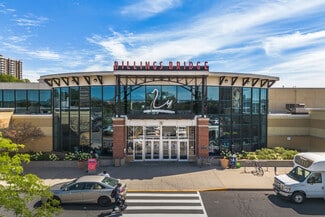 Plus de détails pour 2277 Riverside Dr, Ottawa, ON - Local commercial à louer