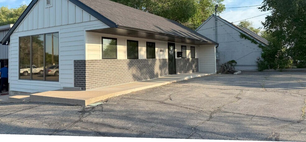 6051 S 1900 W, Roy, UT à vendre - Photo de l’immeuble – Image 2 sur 2
