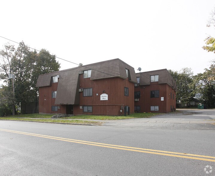 1313 Butternut St, Syracuse, NY à vendre - Photo principale – Image 1 sur 2