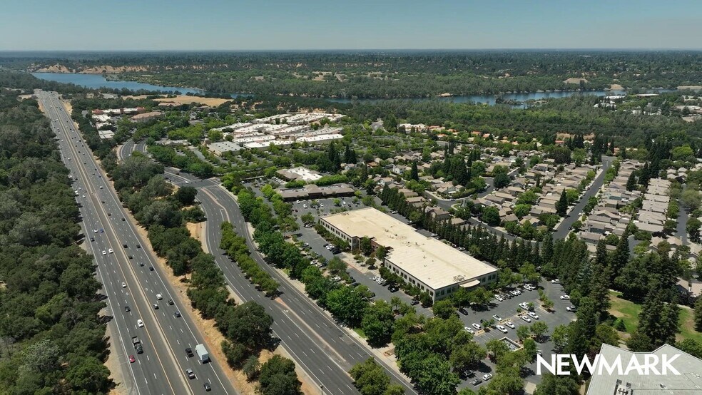 950 Iron Point Rd, Folsom, CA à louer - Vidéo sur l’annonce professionnelle – Image 2 sur 9