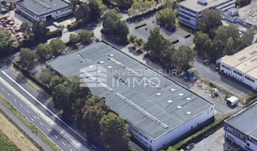 Industriel/Logistique dans Buc à louer - Photo de l’immeuble – Image 3 sur 3