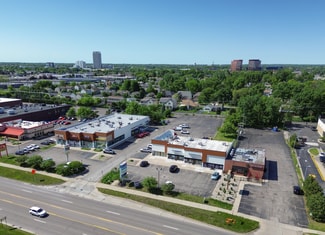 Plus de détails pour 154-186 W Maple Rd, Troy, MI - Local commercial à louer