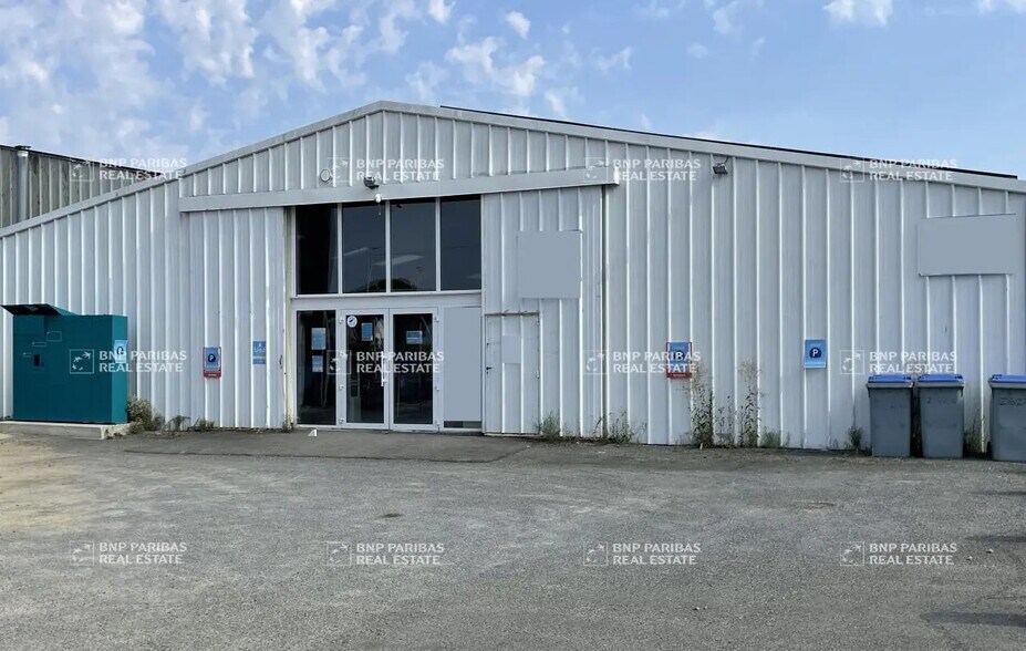 Local d’activités dans Bouguenais à louer - Photo de l’immeuble – Image 1 sur 9