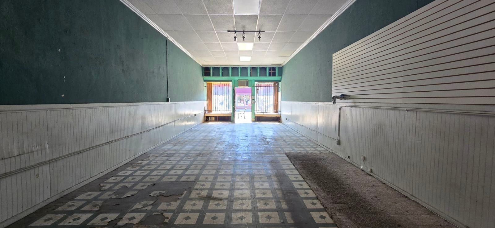 15819 E. Main St, La Puente, CA à louer Photo intérieure– Image 1 sur 2