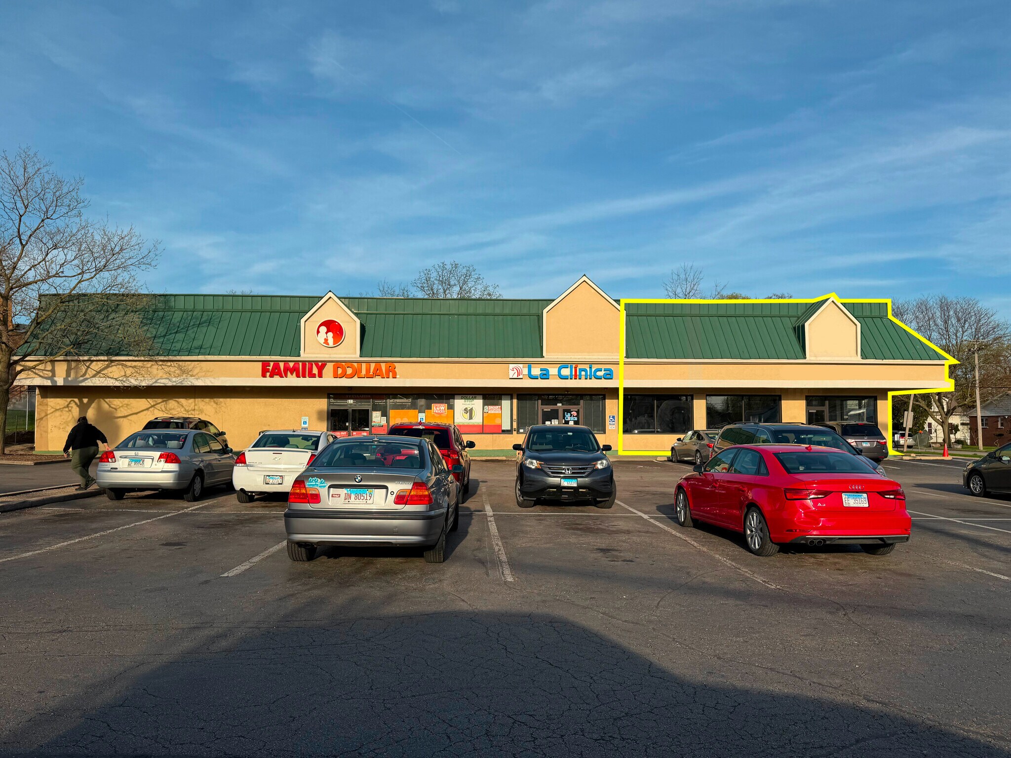609-611 Dundee Ave, Elgin, IL à louer Photo principale– Image 1 sur 4