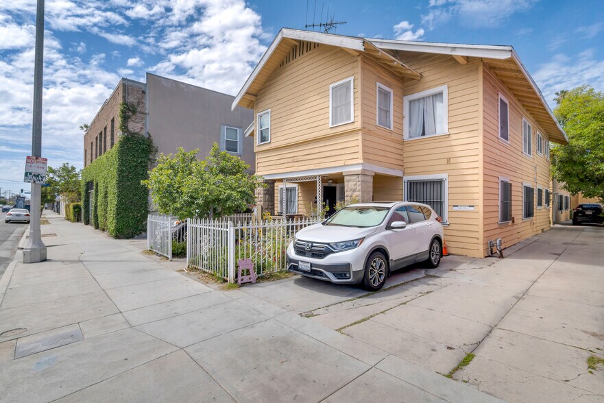 2113 Venice Blvd, Los Angeles, CA à vendre - Photo de l’immeuble – Image 2 sur 20