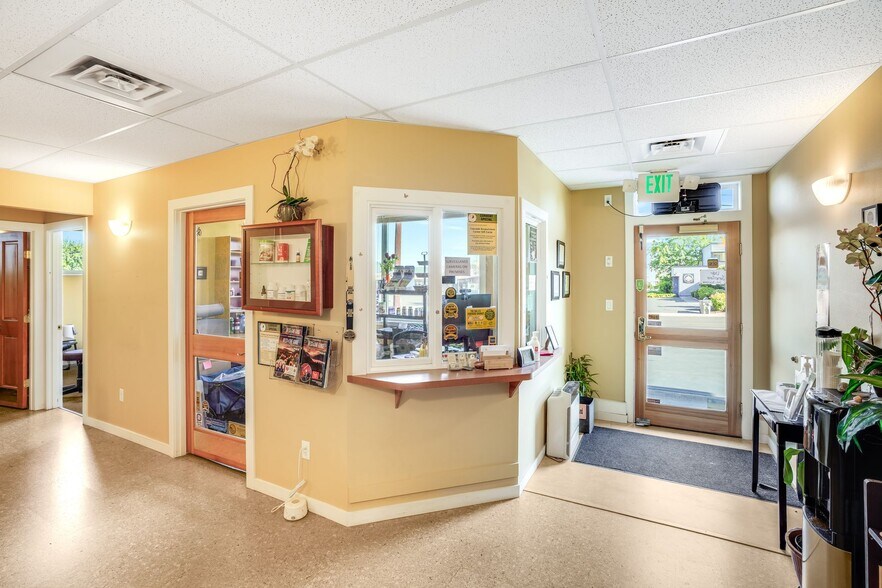 1712 12th, The Dalles, OR à vendre - Photo de l’immeuble – Image 2 sur 22