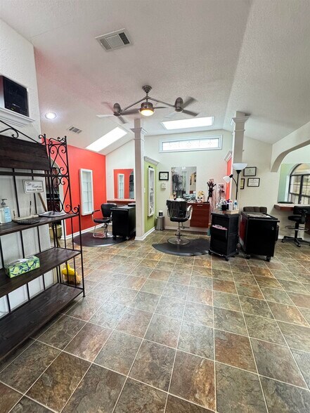 2567 Highway 365, Port Arthur, TX à vendre - Photo de l’immeuble – Image 3 sur 12