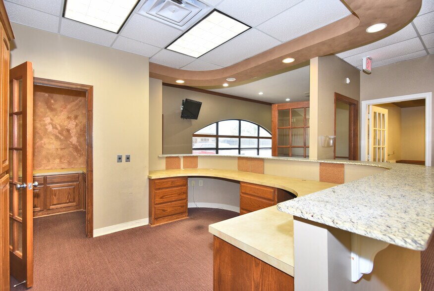 4404-4416 W Houston St, Broken Arrow, OK à vendre - Photo intérieure – Image 2 sur 16