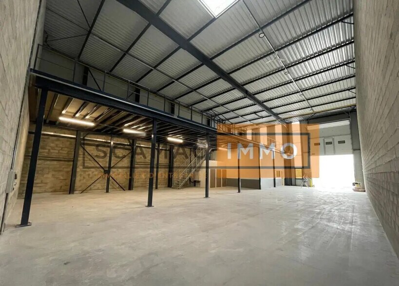2 Rue Bernard De Jussieu, 77700 Serris, Serris à louer - Photo de l’immeuble – Image 2 sur 13
