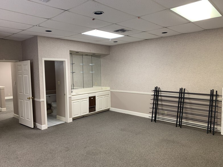 4710 Shavano Oak, San Antonio, TX à louer - Photo intérieure – Image 3 sur 8