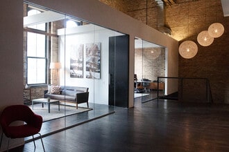 441-449 N Clark St, Chicago, IL à louer Photo intérieure– Image 2 sur 22