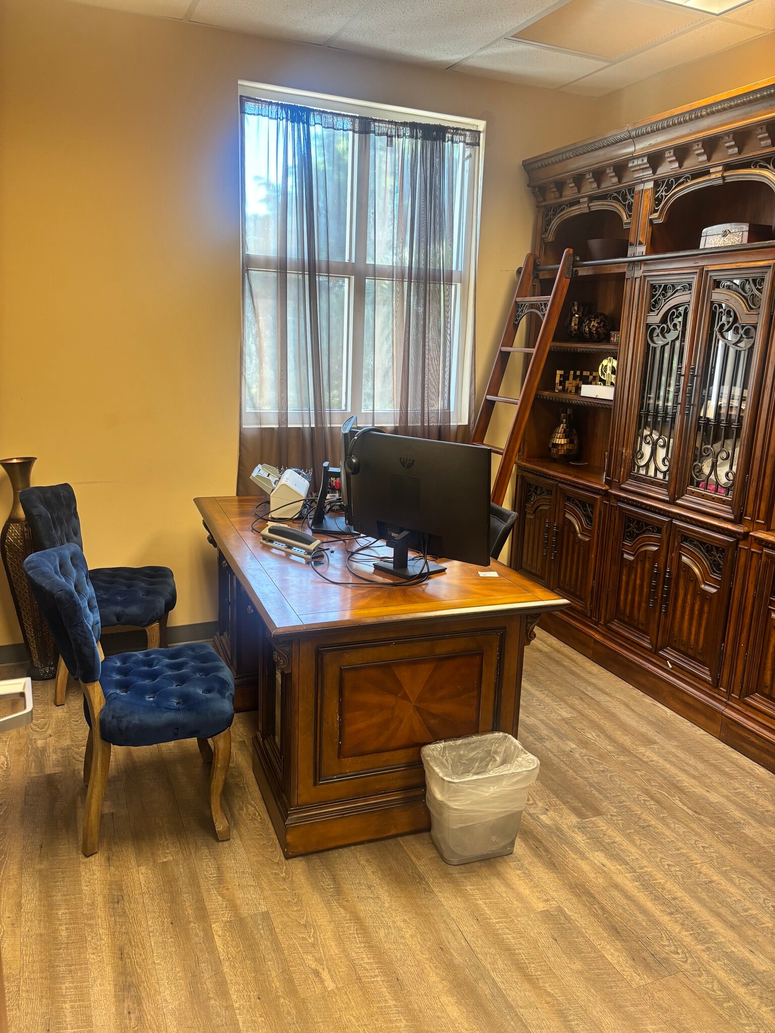15800-15880 Pines Blvd, Pembroke Pines, FL à louer Photo de l’immeuble– Image 1 sur 4