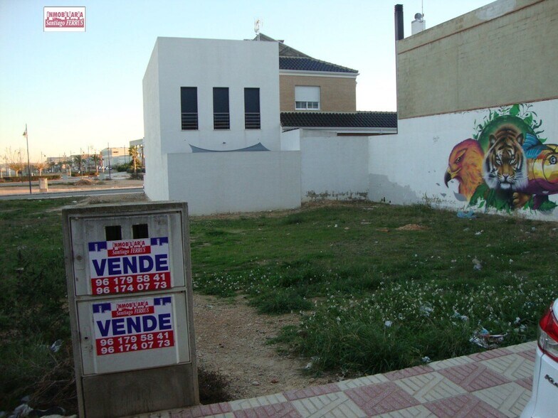 Terrain dans València, Valencia à vendre - Photo principale – Image 1 sur 3