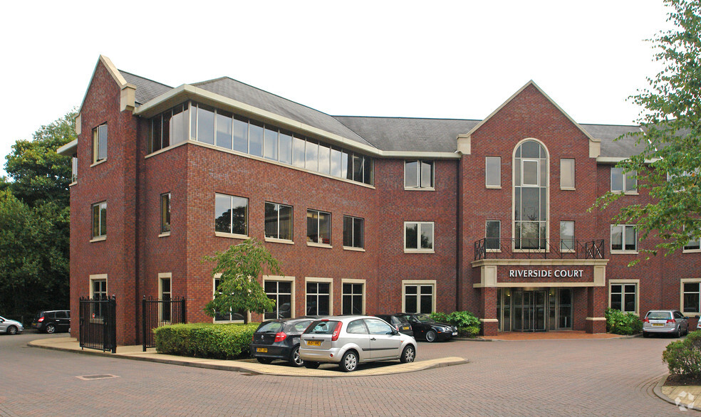 South Shore Rd, Wilmslow à louer - Photo de l’immeuble – Image 3 sur 14