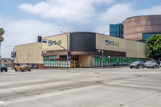 Plus de détails pour 7900 W Sunset Blvd, Los Angeles, CA - Local commercial à louer