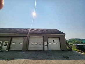 688 Derby Ave, Seymour, CT à louer Photo intérieure– Image 1 sur 6