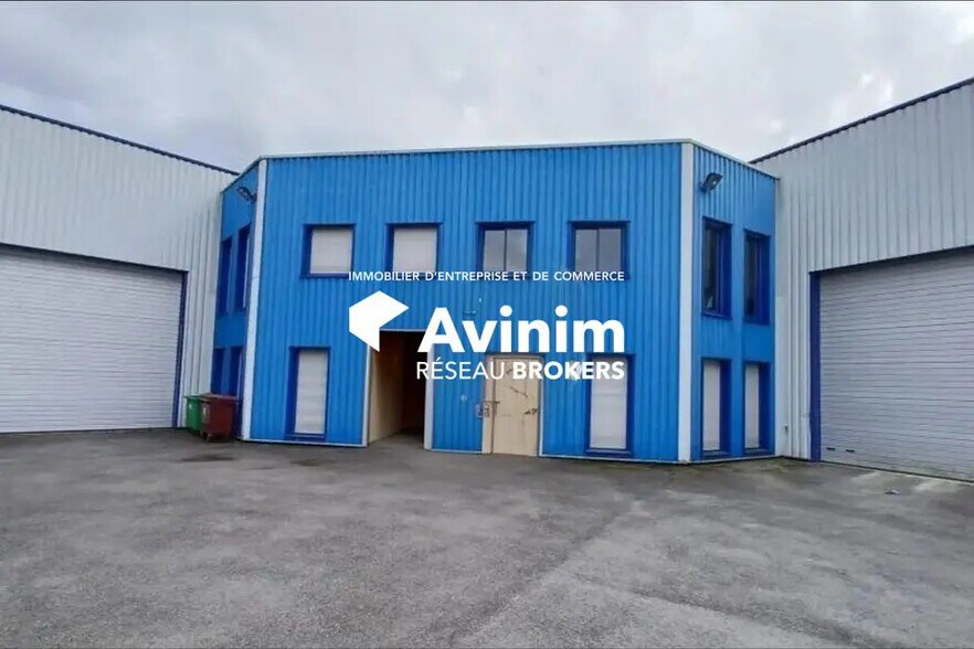 Industriel/Logistique dans Chelles à vendre - Photo de l’immeuble – Image 1 sur 5