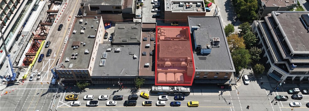 2566-2584 Granville St, Vancouver, BC à vendre - Photo de l’immeuble – Image 3 sur 8