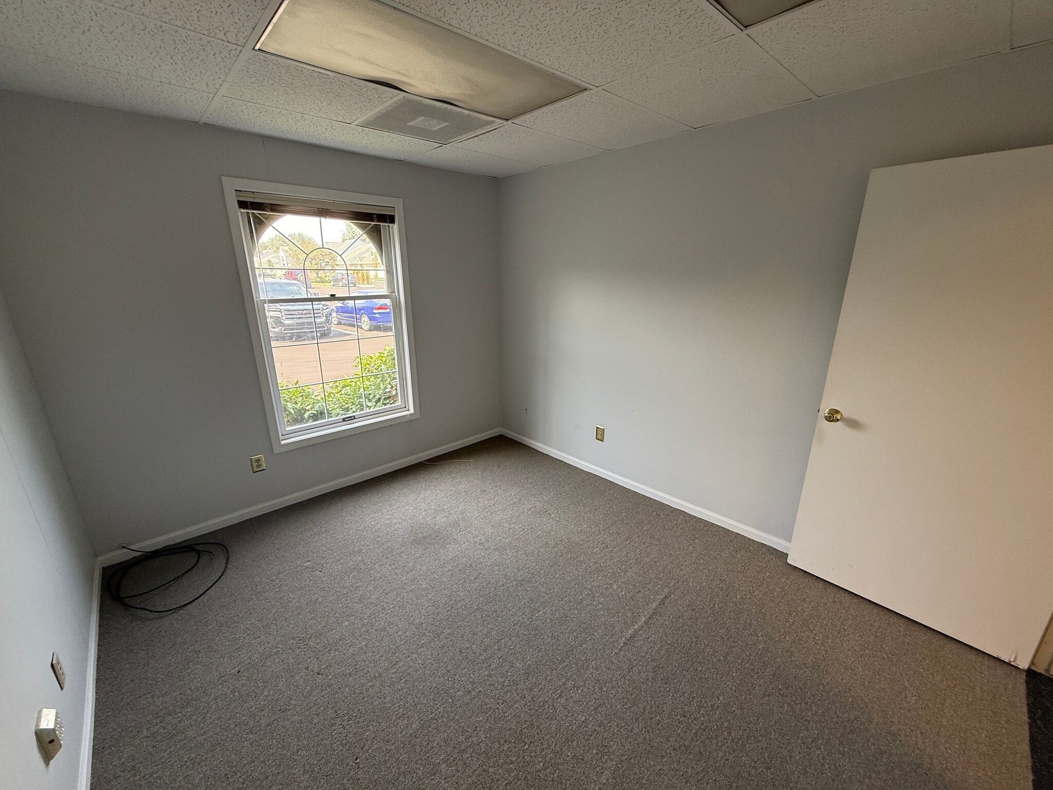 23409-23411 Jefferson Ave, Saint Clair Shores, MI à louer Photo intérieure– Image 1 sur 9