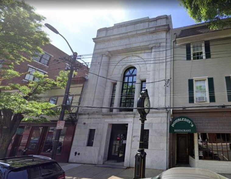 81 Main St, Dobbs Ferry, NY à vendre - Photo de l’immeuble – Image 3 sur 12