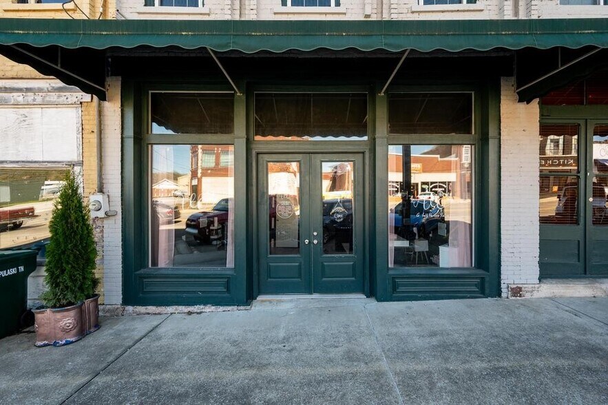 227 N 1st St, Pulaski, TN à louer - Photo de l’immeuble – Image 2 sur 5