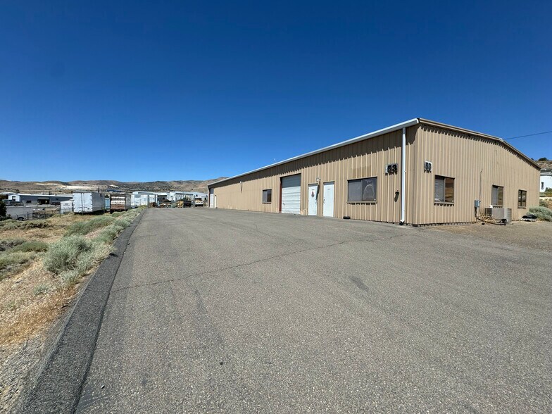 53 Laxalt Dr, Carson City, NV à vendre - Photo de l’immeuble – Image 1 sur 9