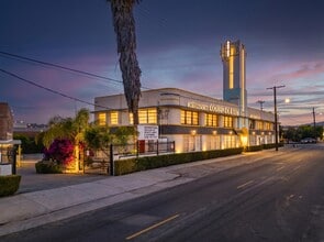 5223-5245 W San Fernando Rd, Los Angeles, CA à louer Photo intérieure– Image 1 sur 16