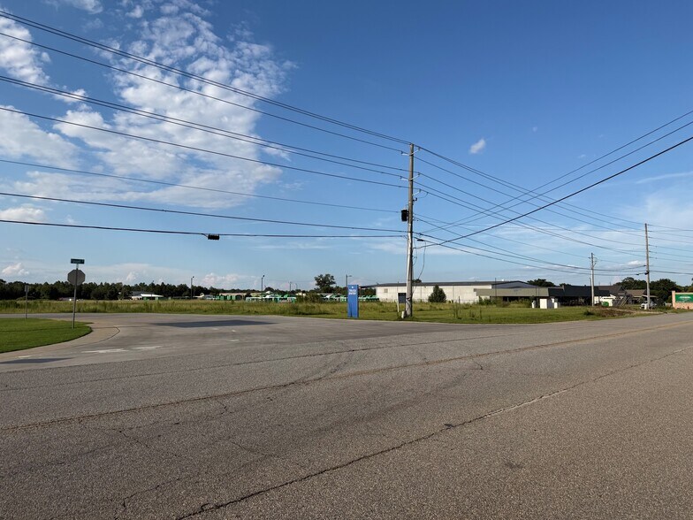 Raceway Court at Fussell Road, Leesburg, GA à vendre - Photo intérieure – Image 3 sur 12
