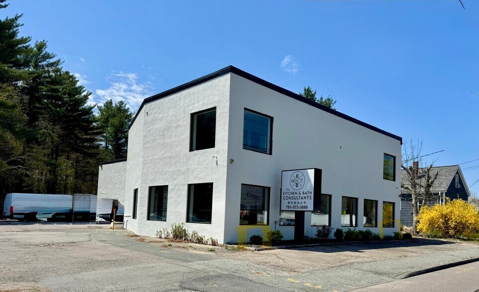 875 Park St, Stoughton, MA à louer - Photo de l’immeuble – Image 1 sur 7