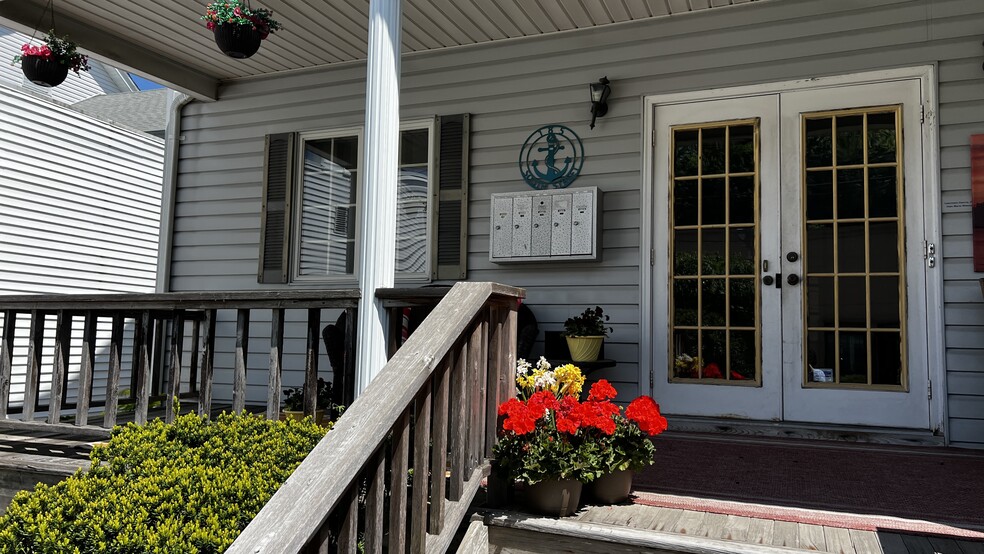 185 South St, Oyster Bay, NY à louer - Photo de l’immeuble – Image 3 sur 15