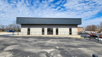 Plus de détails pour 326 W Broad St, Smithville, TN - Local d’activités à vendre