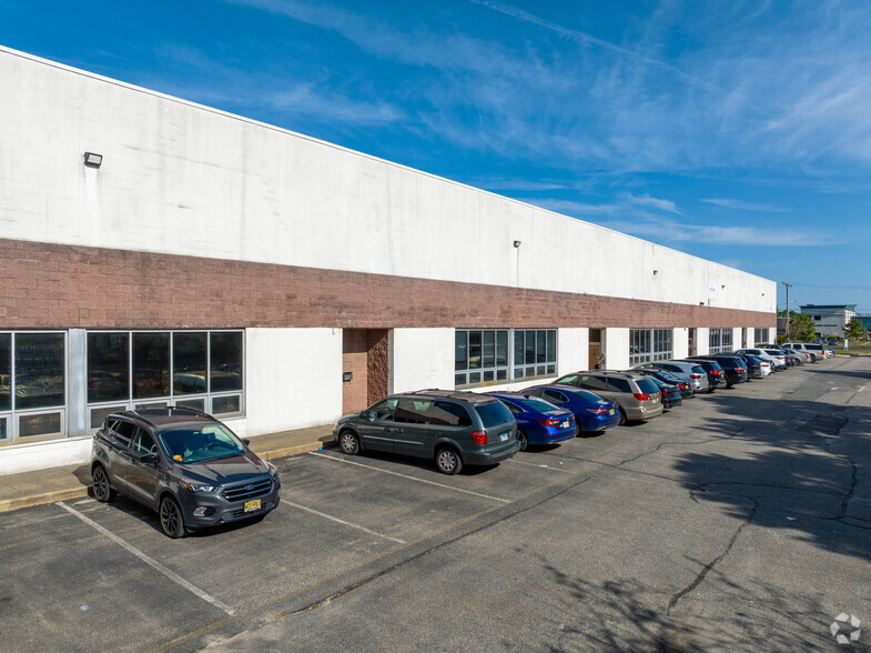 180 Lehigh Ave, Lakewood, NJ à louer - Photo de l’immeuble – Image 3 sur 11