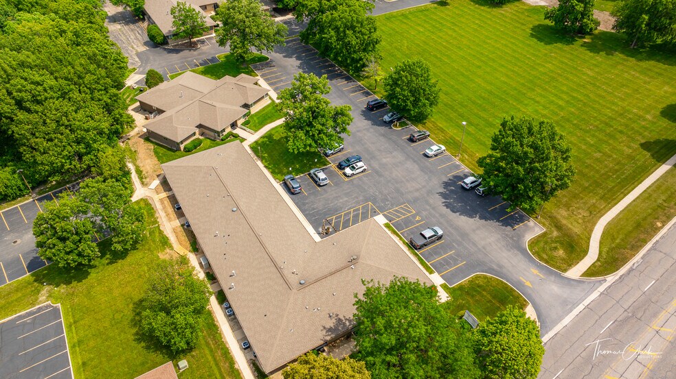402 W Boughton Rd, Bolingbrook, IL à vendre - Aérien – Image 2 sur 8