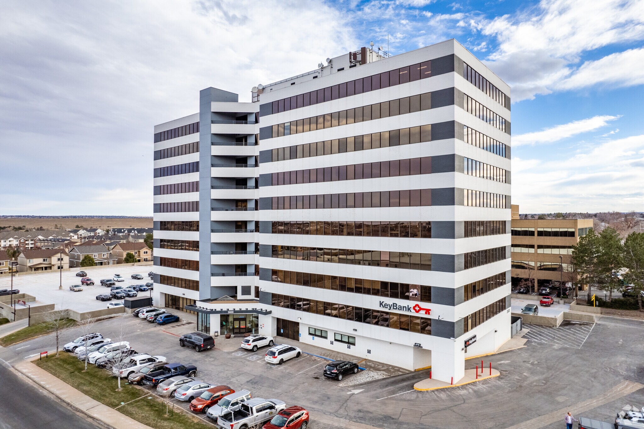 3600 S Yosemite St, Denver, CO à louer Photo de l’immeuble– Image 1 sur 11